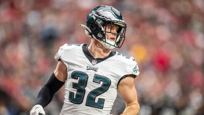 Eagles-Extend-Reed-Blankenship-Contract-Through-2025_FI