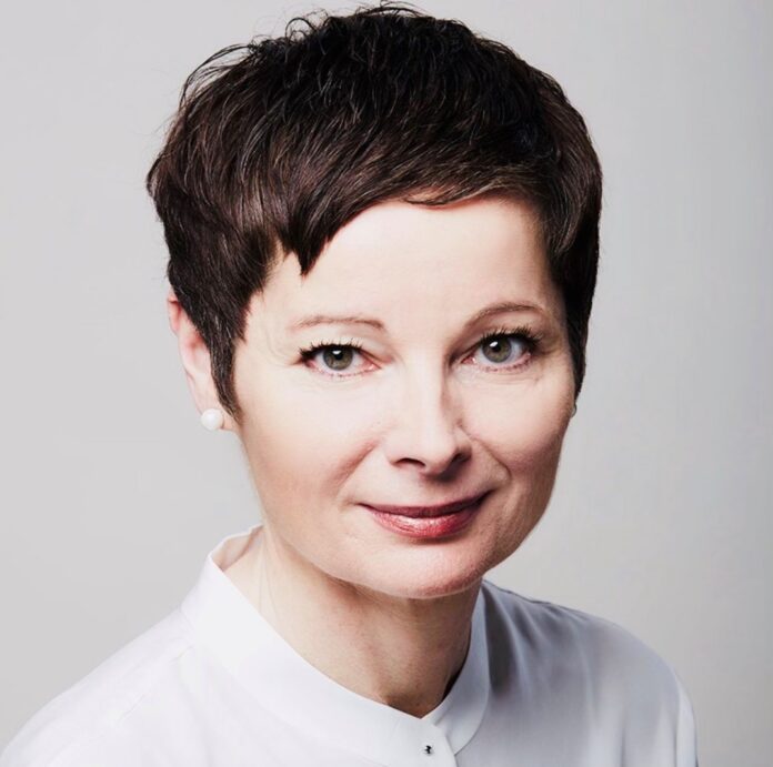 Family Service Welcomes Mary Bradley to Board of Directors