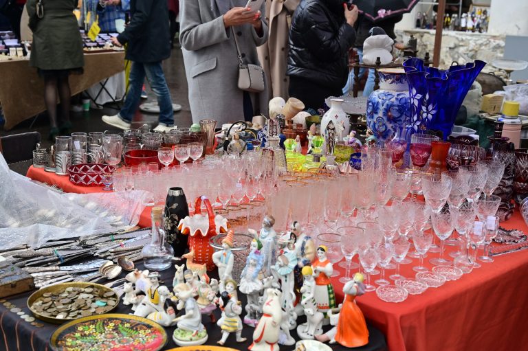 Flea market at Roosevelt Mall