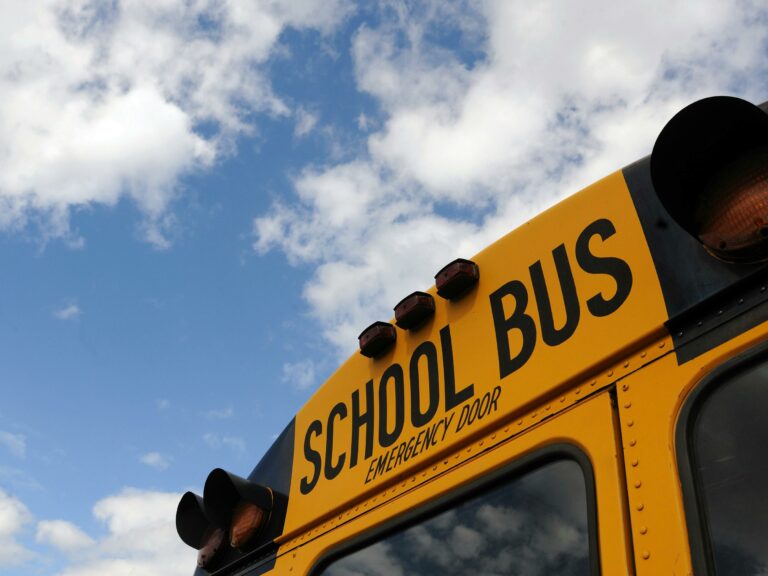 TMA Bucks reminds commuters of PA’s School Bus Stopping Law