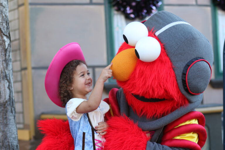 The Count’s Halloween Spooktacular returns to Sesame Place